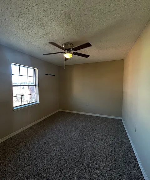 1508 Delplaza Dr #C — Photo 5