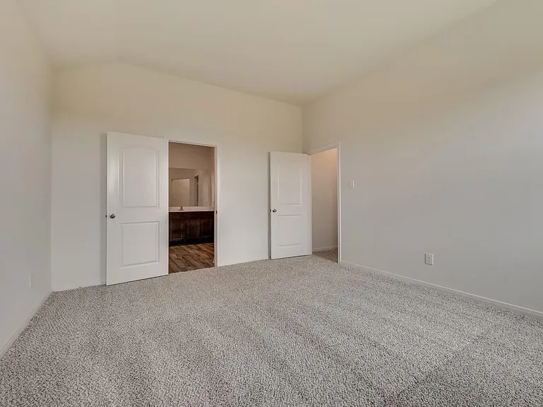 326 Shaw Creek Blvd — Photo 3