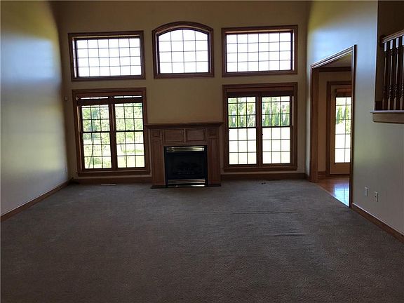 4th image of 3009 Lakeshore Dr