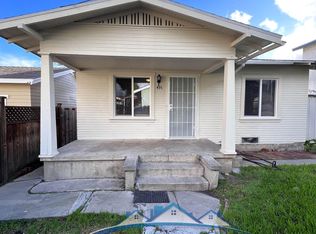 437 W 17th St, San Pedro, CA 90731