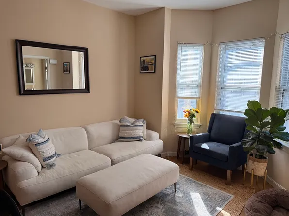 506 E 8th St #2, South Boston, MA 02127