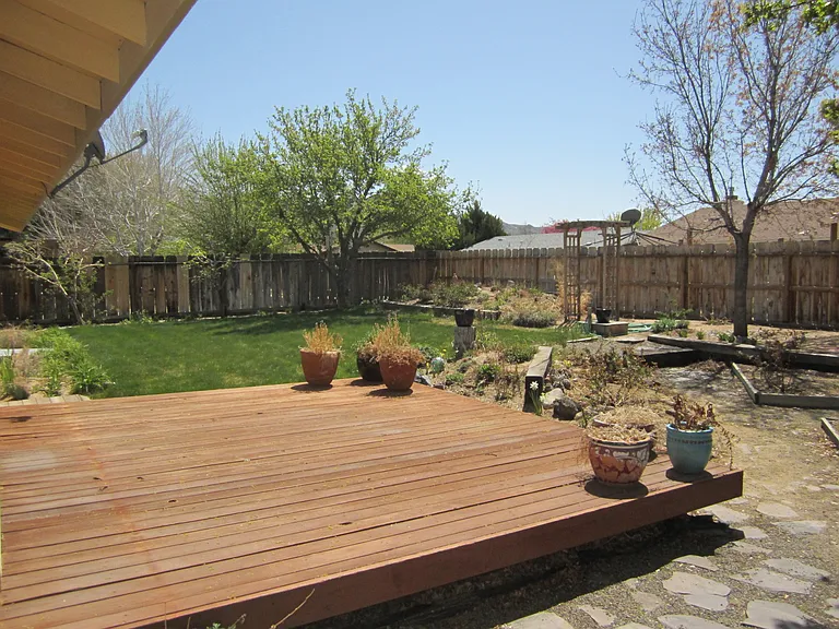1301 Stonewall St — Photo 2