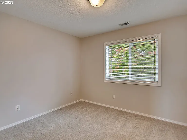 15842 NW Hackney Dr — Photo 17
