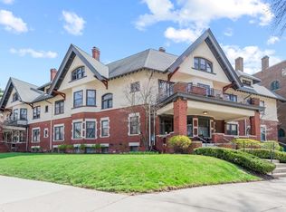 2666 N Hackett Ave, Milwaukee, WI 53211