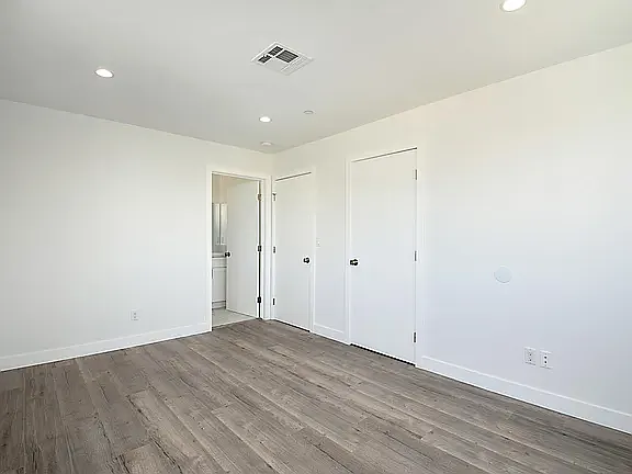 4832 Saturn St — Photo 12
