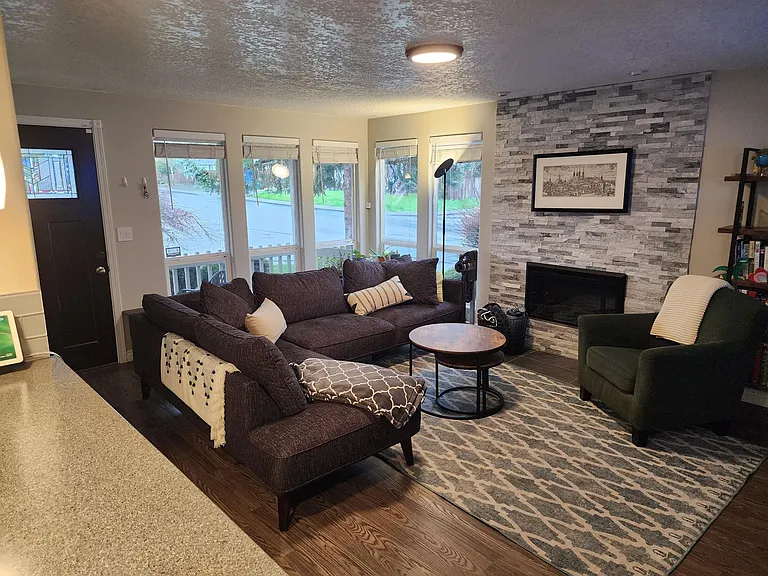 6085 SW 172nd Ave — Photo 5