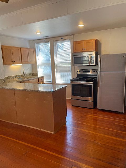 1st image of 606 Westover Ave APT 3