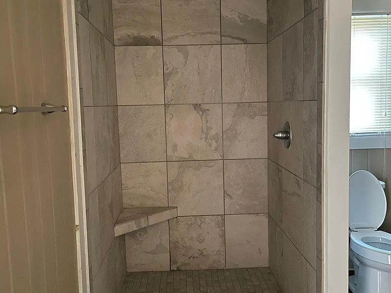 226 Asbury Ave — Photo 4