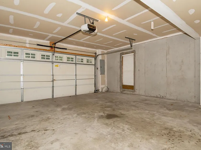 300 Dixon St #308 — Photo 30