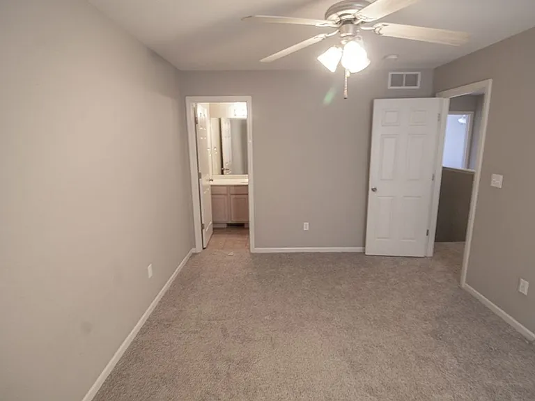 4006 Snowy Owl Dr — Photo 19
