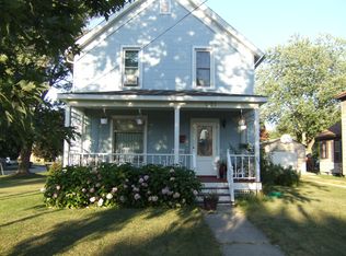 610 S Elm St, Three Oaks, MI