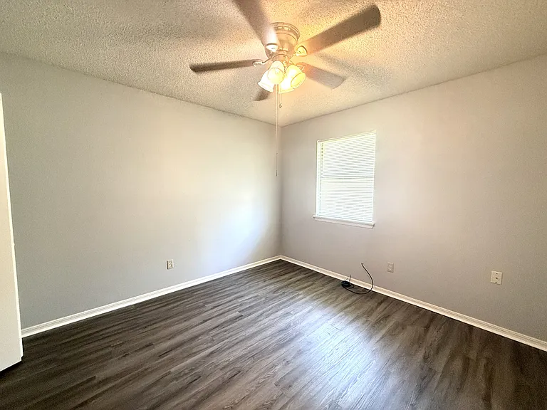 2206 Shenandoah Dr — Photo 11