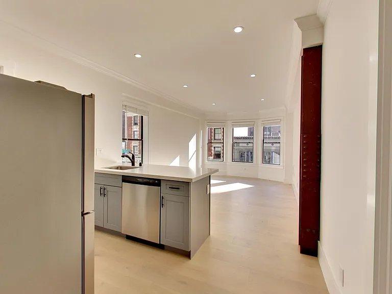 535 Taylor Street — Photo 5