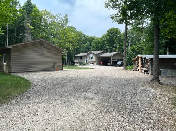 176 Ski Hill Rd, Nipissing, ON P0H 1Z0