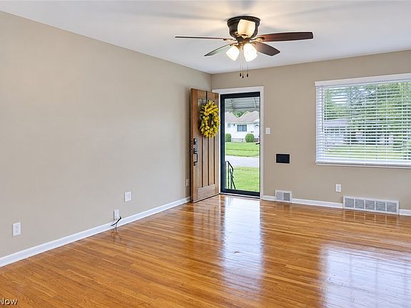 2nd image of 2318 Lincoln Ave