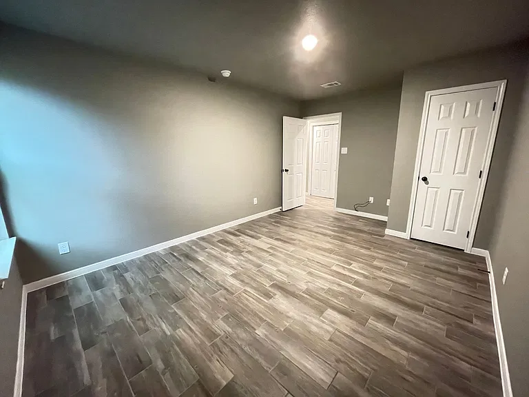 208 W Beeline Ln — Photo 13