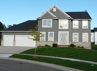 2999 Stone Park Ln NE, Rochester, MN 55906