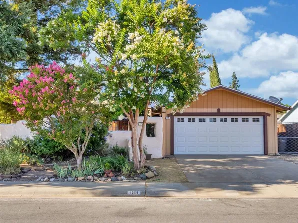 198 Schuler Ranch Dr, Woodland, CA 95695
