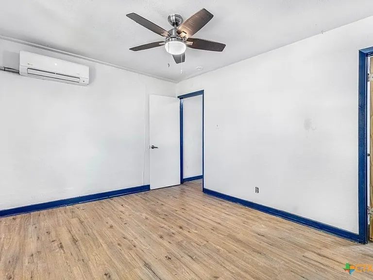 801 W Avenue I #F — Photo 6