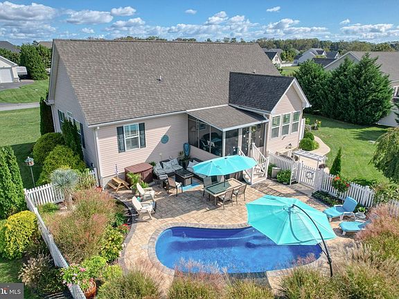 2nd image of 22604 Southern Pines Dr