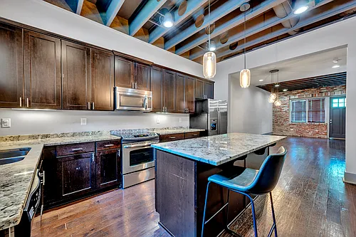 202 Barristers Ct Photo 1