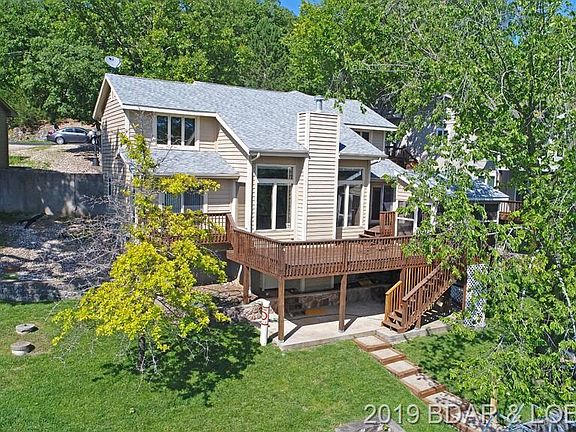 2nd image of 150 Arbor Oaks Dr