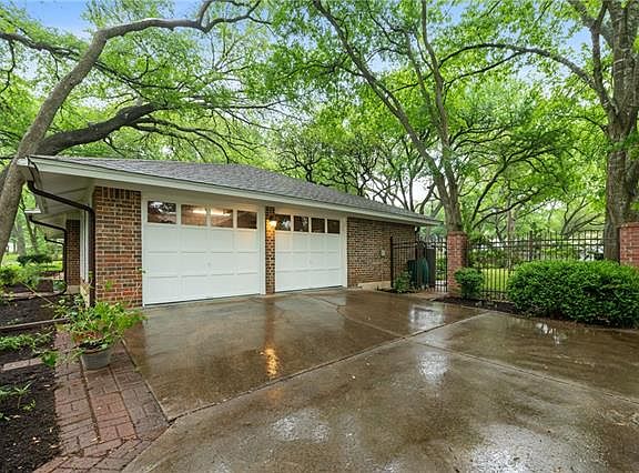 4th image of 9403 Queenswood Dr