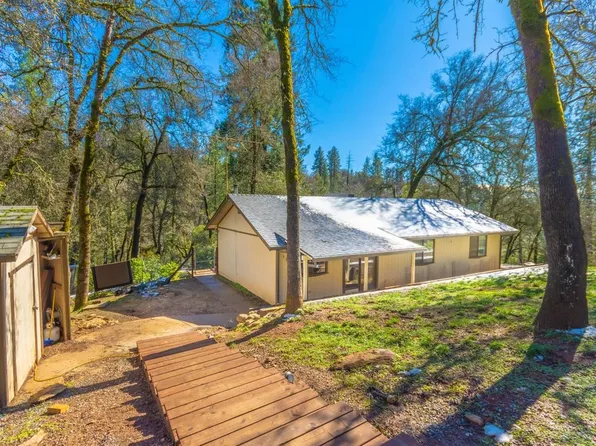 6990 Tamalpais Rd, Garden Valley, CA 95633