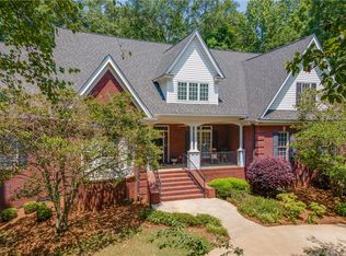 1914 Stoneridge Dr, Auburn, AL 36830