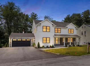 14 Corcoran Rd, Burlington, MA 01803