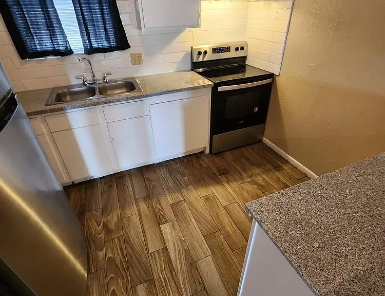 6210 Waltrip St #18 — Photo 4