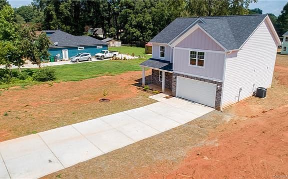2nd image of 5810 Kinghurst Dr