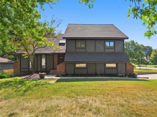 2103 NE 79th Ter, Gladstone, MO 64118