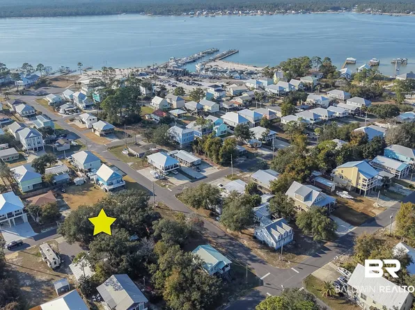 5638 Armadillo Ave, Orange Beach, AL 36561