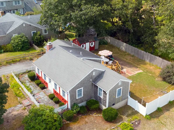 6 Bayberry Lane, West Harwich, MA 02671