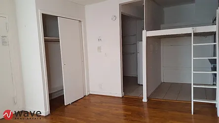 Rented by Wave Real Estate Group
