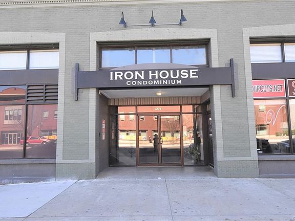 2nd image of 1333 W Broad St APT 413