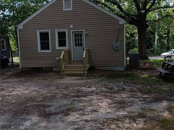 4th image of 5505 Parker St