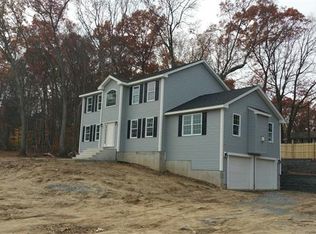 127 Ricard St, Seekonk, MA 02771
