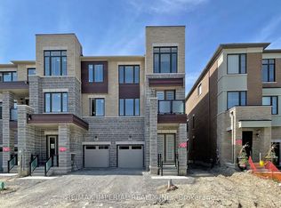 212 Vermont Ave, Newmarket, ON L3X 0M6