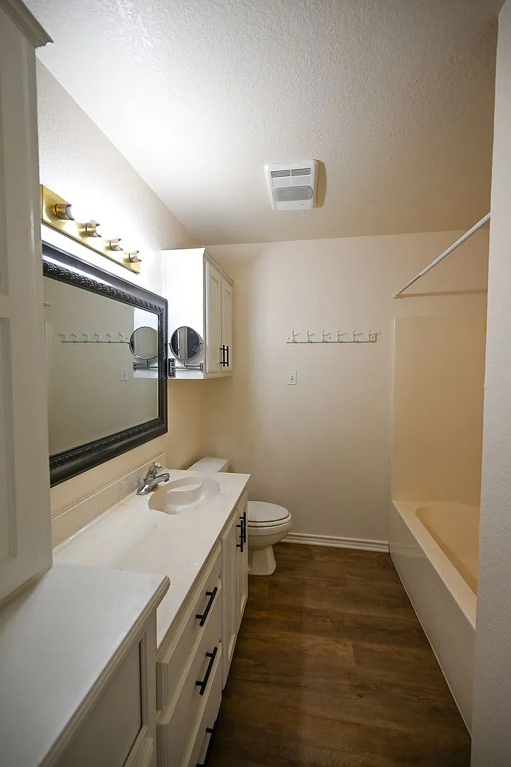 3 bed 2 bath Duplex Decatur TX — Photo 4