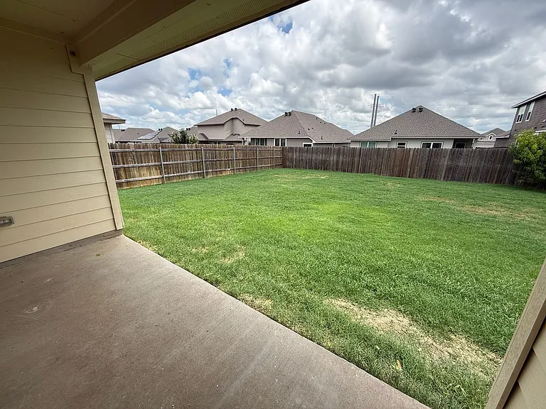 9610 Murandy Dr — Photo 29