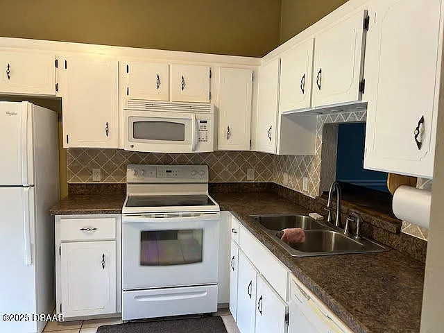 1111 Squirrel Nest Ln — Photo 2