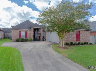 10326 Springvalley Ave, Baton Rouge, LA 70810