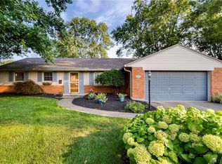 923 Rio Ln, Dayton, OH 45429