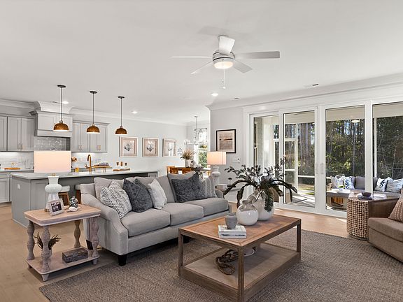 3rd image of 8116 Andrea Ln #101