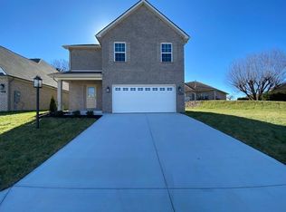 266 Sand Hills Dr, Maryville, TN 37801