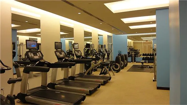 Sold by R New York | media 7