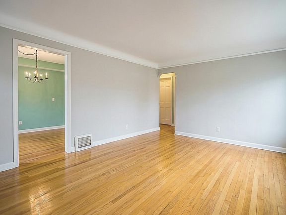 5th image of 1211 Birk Ave