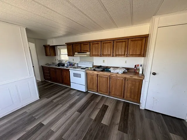2 bed, 924 sqft, $1,400 — Photo 2